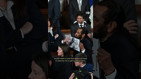 Congressman Removed From SOTU Over ‘Apes’ Protest Sign