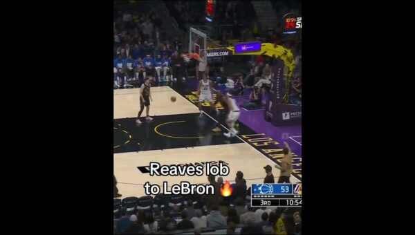 LeBron’s Ageless Dunk Stuns NBA World