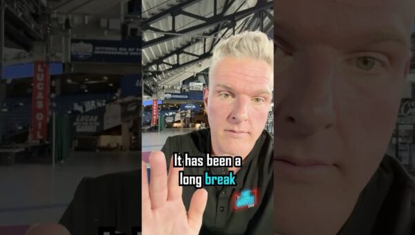 NFL Combine Kicks Off: Stars and Stories Emerge