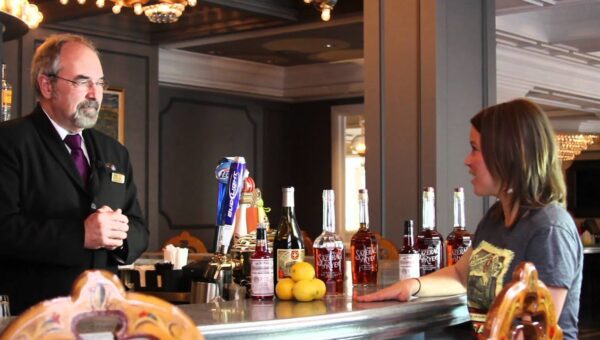 The Art of Bitters in Cocktails