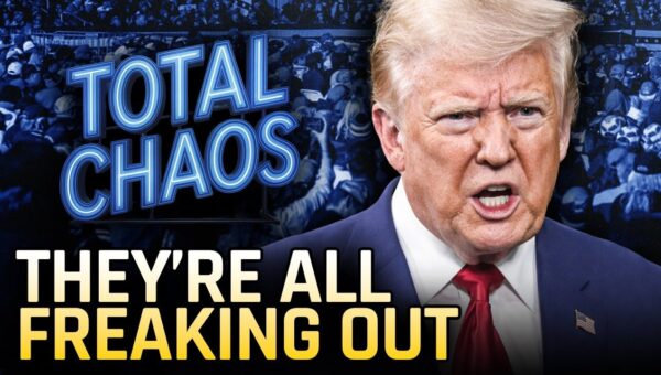 Trump Staffers Scramble to Control Pardon “Chaos”