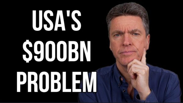 US Trade Deficit Hits $900 Billion: Tariffs Fail to Rebalance