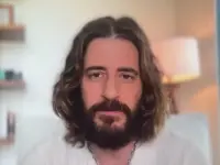 Actor Calls for Peace on Holy Week