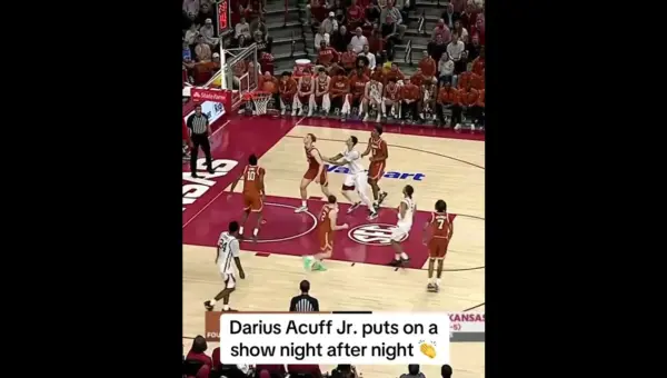 Acuff’s 22 PPG Fuels Razorbacks Despite Free Throw Woes