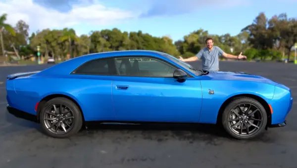 Dodge Charger Sixpack Returns With Gas Power, Impresses