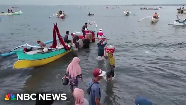 Exhibit Exposes Dark Side of Global Fishing Industry