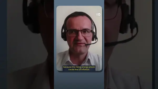 Gold Prices Plunge Amid Global Turmoil, Defying Safe Haven Status