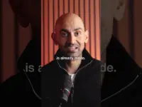 How to Get Buyers to Consider Your Business on LinkedIn