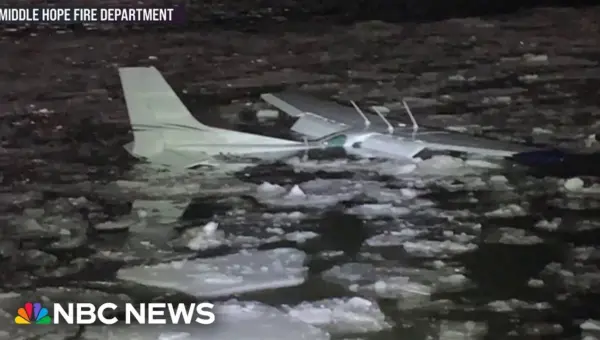Miracle on the Hudson: Cessna Lands Safely Amid Icy Conditions