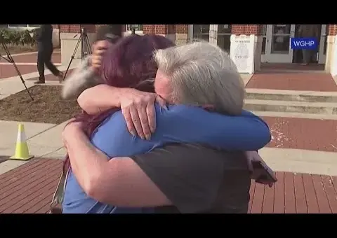 Mother’s 24-Year Absence Ends in Courtroom Reunion