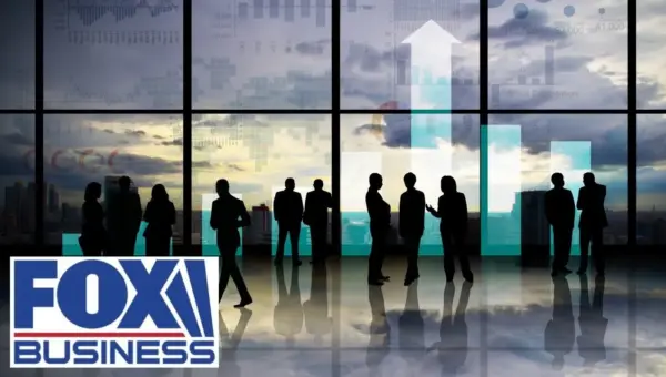 Private Credit Woes Signal Investor Return to Public Markets