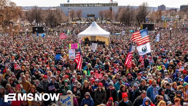 Rep. Wasserman Schultz Praises ‘Patriots’ in Growing Protests