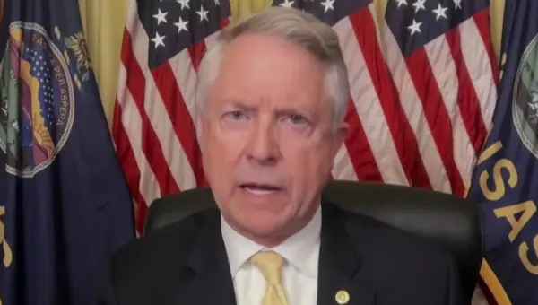 Senator: Trump Adheres to War Powers Act Amid Iran Conflict