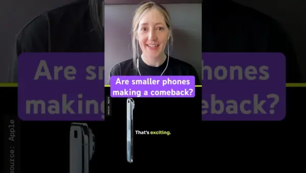 Smaller Phones Reignite, Fueled by MWC Buzz