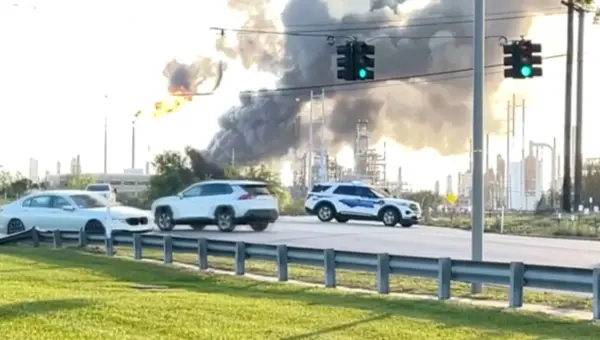 Texas Refinery Blast Forces Evacuation: What It Means
