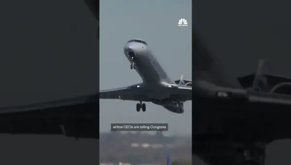 TSA Agents Skip Work, Flights Delayed Amid DHS Shutdown