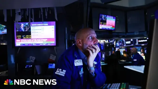 US Economy Sheds 92,000 Jobs in February Surprise