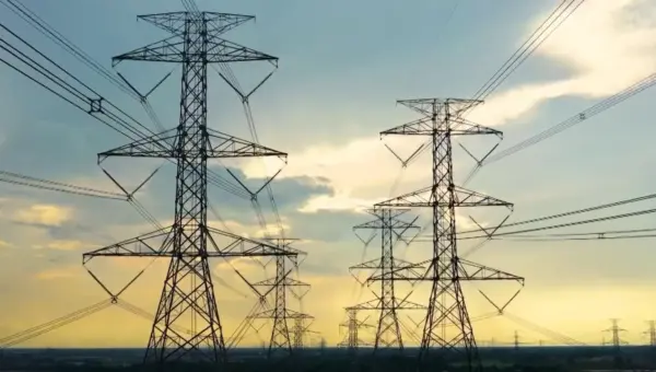 US Power Grid Faces Blackout Risk as Demand Surges