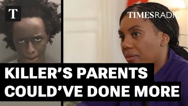 Ban Social Media for Under-16s, Urges Minister