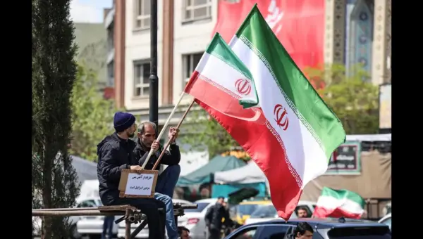 Cease-Fire Buys Time for Gulf Tankers, Iran Talks