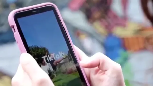 China Apps Threaten U.S. Data: FBI Sounds Alarm