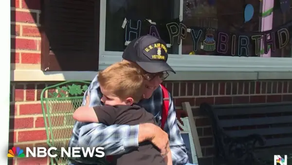 Community Salutes 95-Year-Old Veteran With Surprise Bus Parade