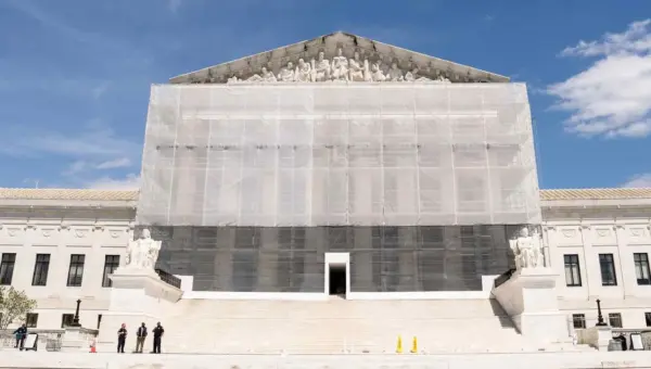 Court Hears Case on Birthright Citizenship Power