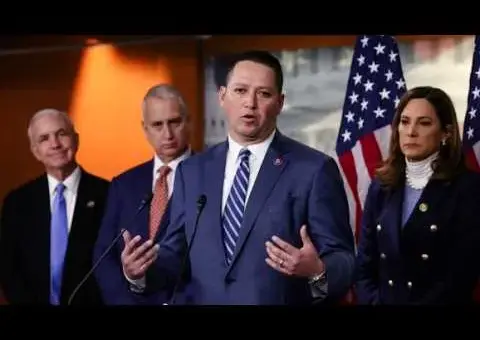 Ethics Probes Force Two Lawmakers Out: A Tally of Troubles