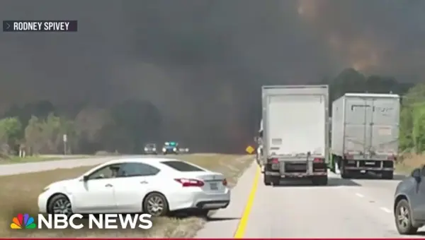 Florida and Georgia Wildfires Force Evacuations, Destroy Homes