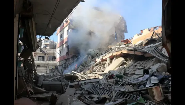 Israel Escalates Lebanon Strikes Amid Ceasefire Dispute