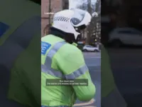 London Police Chase Phone Thieves on E-Bikes