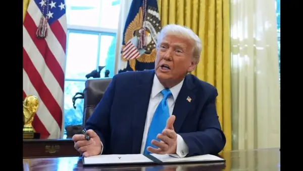 MAGA Elite Rebel: Trump Battles His Own Loyalists