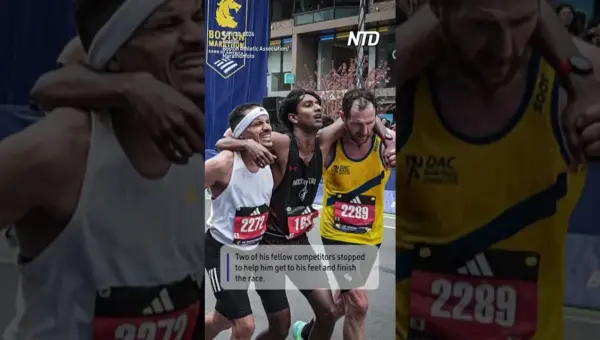 Marathon Finishers Show True Spirit Helping Collapsed Runner