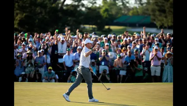 Masters Stuns: Rory Leads as Scheffler Falters