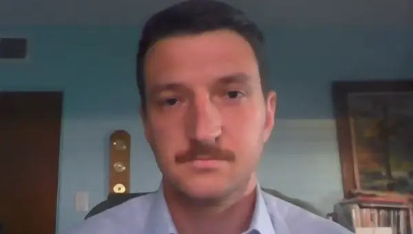 Oil Shocks Test Leaders: Trump Faces Biden’s Price Pain