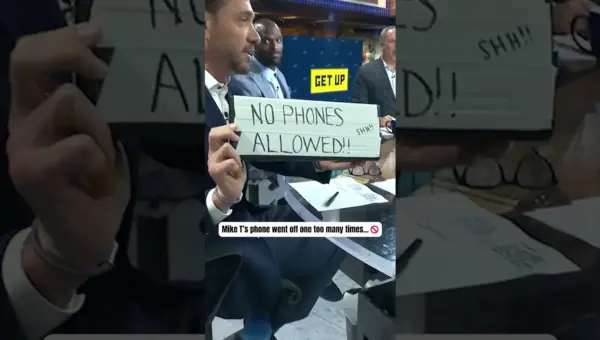 Phone Box Banishes Star Ahead of Live Broadcast!