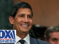 PIMCO Expert Sees Inflation Lag, Favors Shorter Bonds