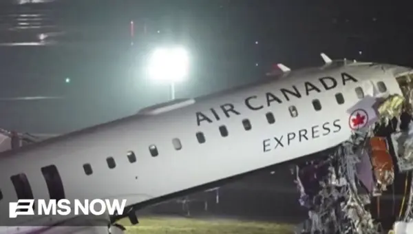 Plane Collides With Fire Truck at LaGuardia, Killing 2 Pilots