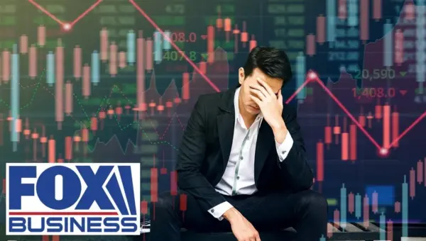 Private Credit Faces Exodus Amid AI Fears, Gates Slam Shut