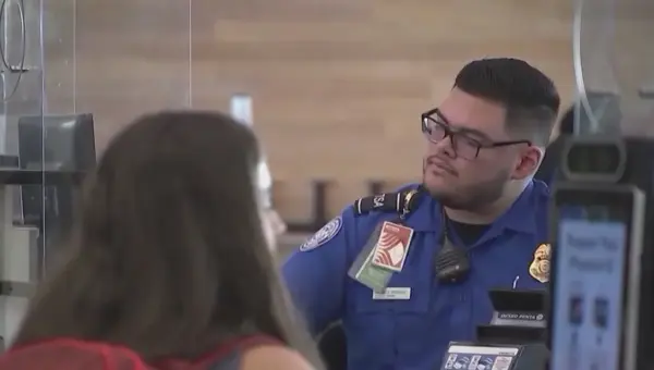 Privatize Airport Security? Plan Sparks Job Cut Fears