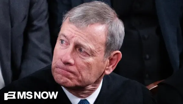 Roberts Likely to Rule Against Trump on Birthright Citizenship