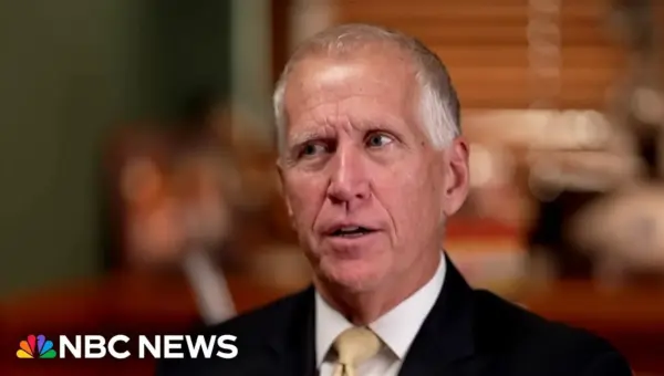Senator Tillis Criticizes Trump’s War Advice, Cites Cabinet Lapses