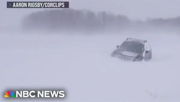 Snow Buries Midwest, Heat Bakes West in Extreme Weather