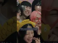 Social Media Hurting Youth Happiness, Report Finds