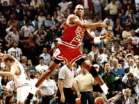 Sports’ Greatest Moments: Top 10 Plays Revealed!