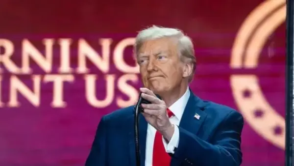 Trump Rallies Supporters, Echoes Limbaugh’s Conservative Message