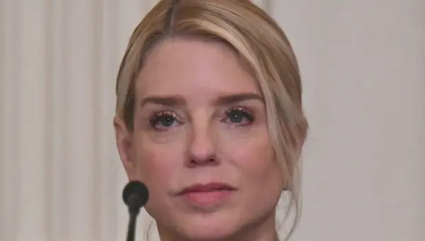 Trump Replaces AG Bondi, Signals New Justice Department Direction