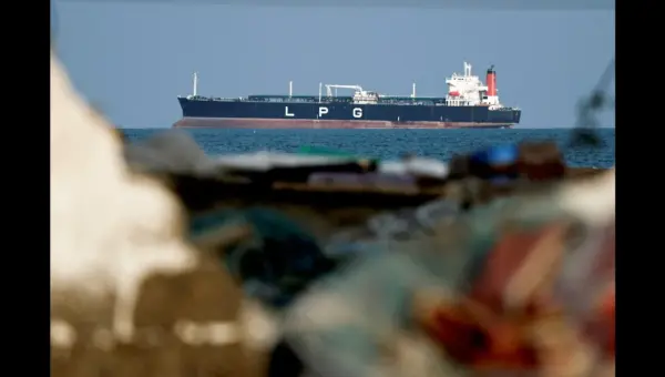 Trump’s Bold Oil Plan: Seize Hormuz for Global Fortune