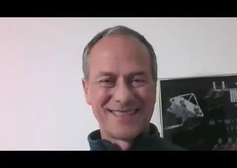 US Aims for Lunar Colony, Rebuilding Space Dominance