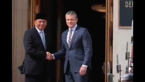 US and Indonesia Boost Ties Near China’s Vital Oil Route